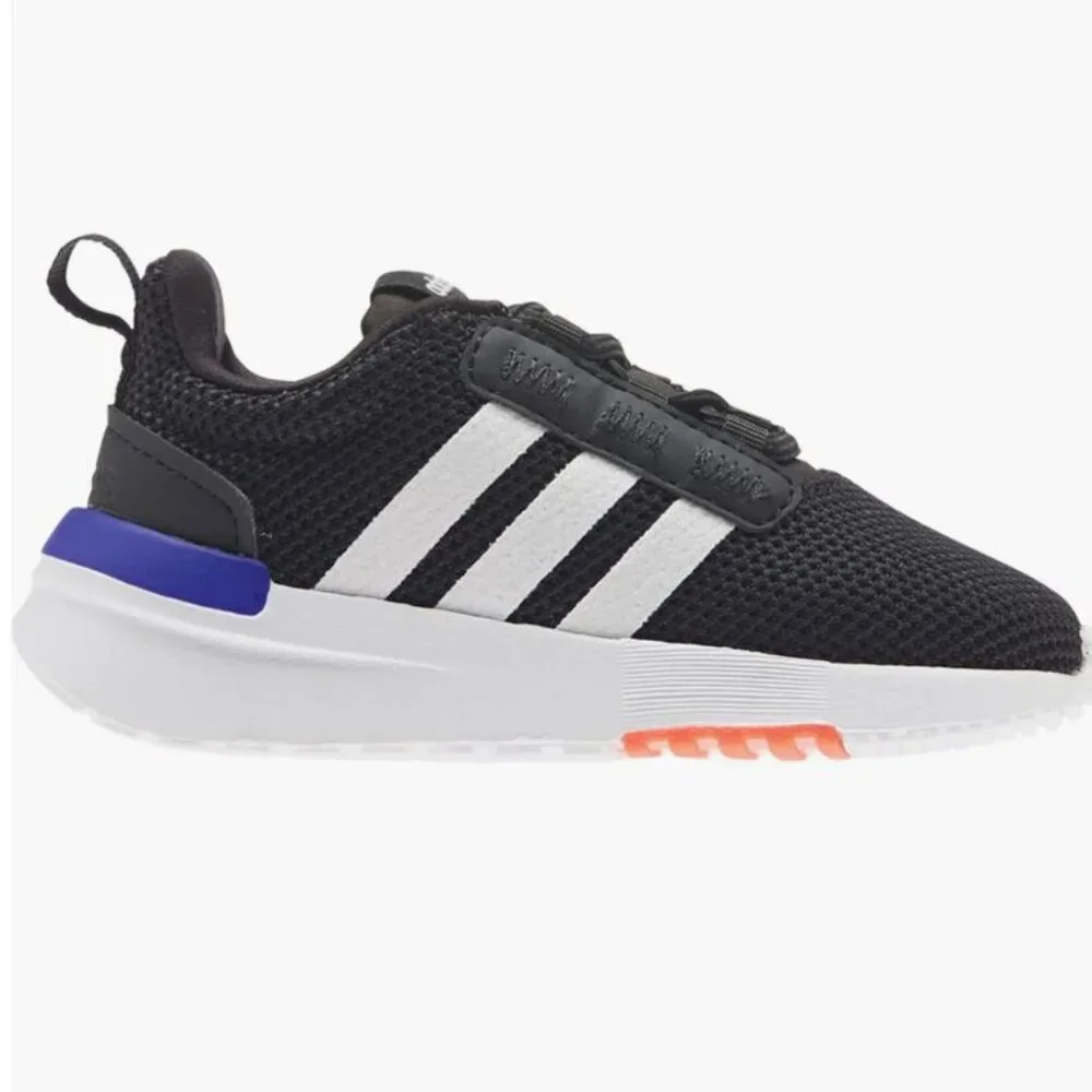 NWB Adidas racer TR21 running sneaker